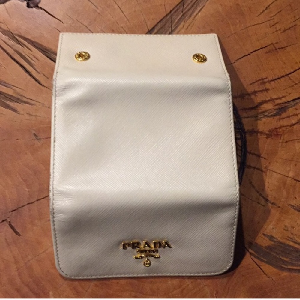 100% authentic Prada key holder - Picture 2 of 5